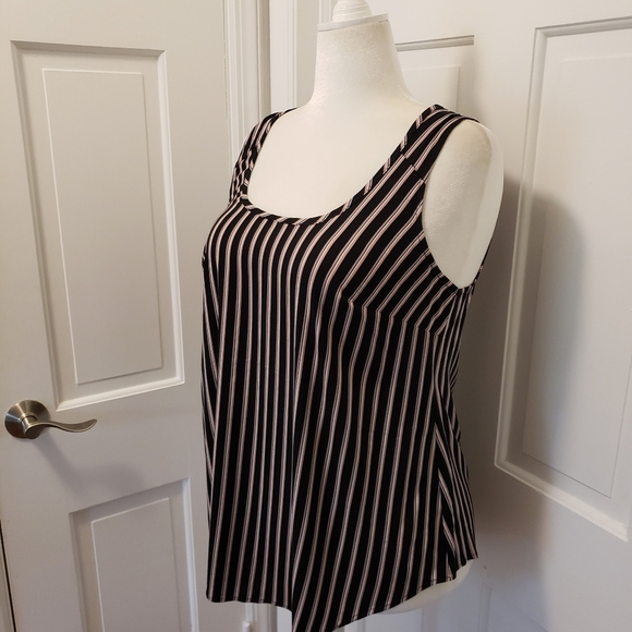 NWT Torrid Striped Woven Sleeveless Top Size 00/ML, Casual, Classic - Picture 3 of 9